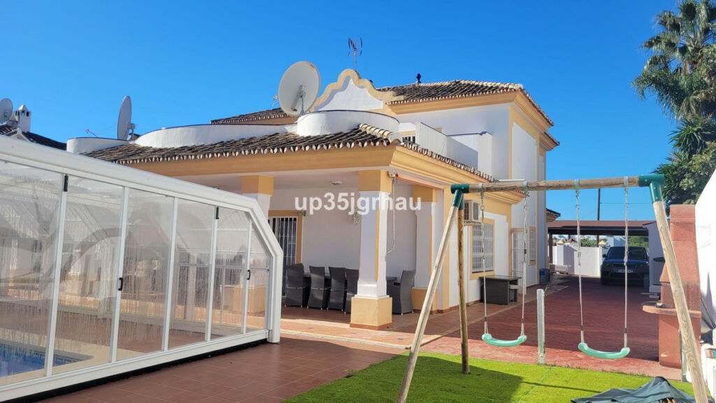 Detached Villa Bel Air Málaga - image 31