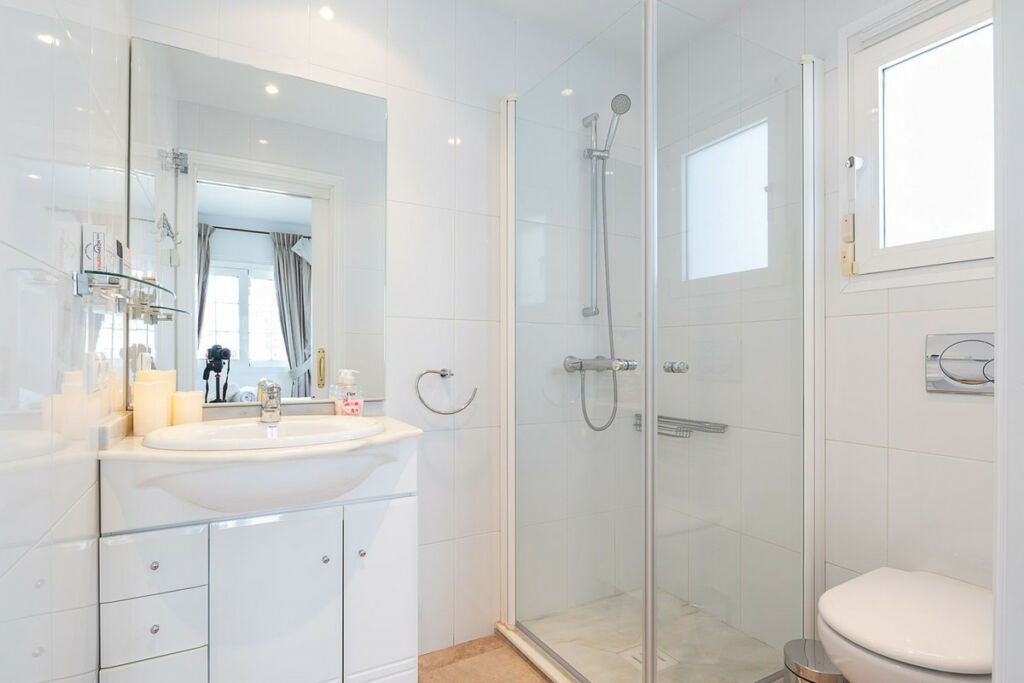 Detached Villa Torrenueva Málaga - image 32