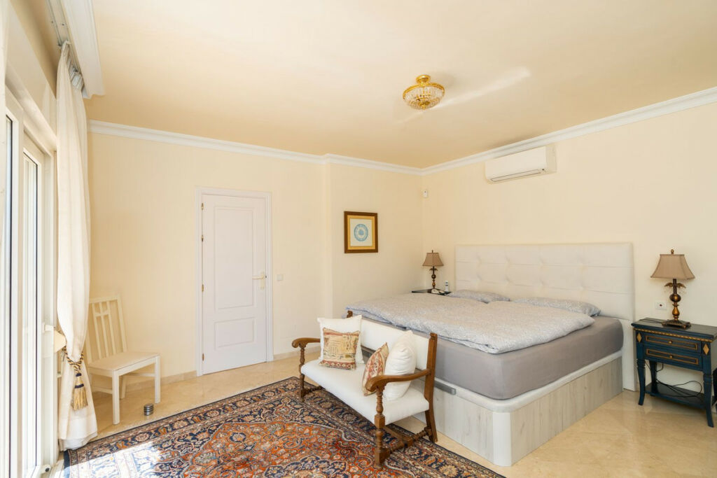 Detached Villa Torrenueva Málaga - image 32