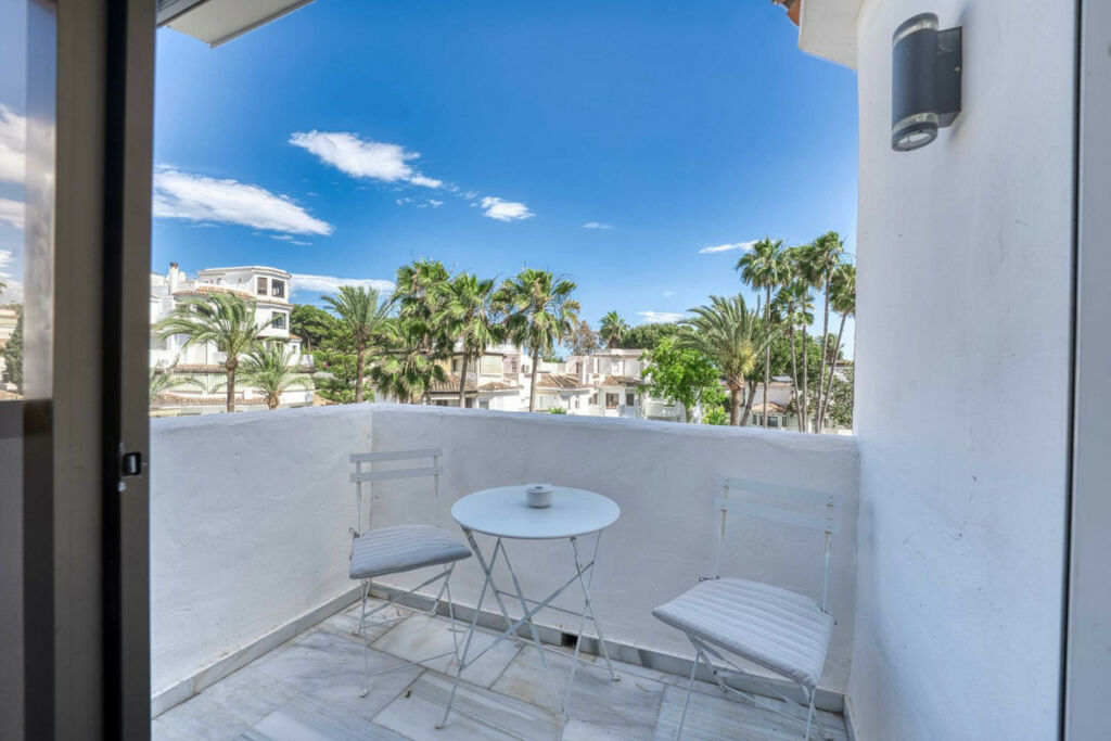 Penthouse Elviria Málaga - image 33
