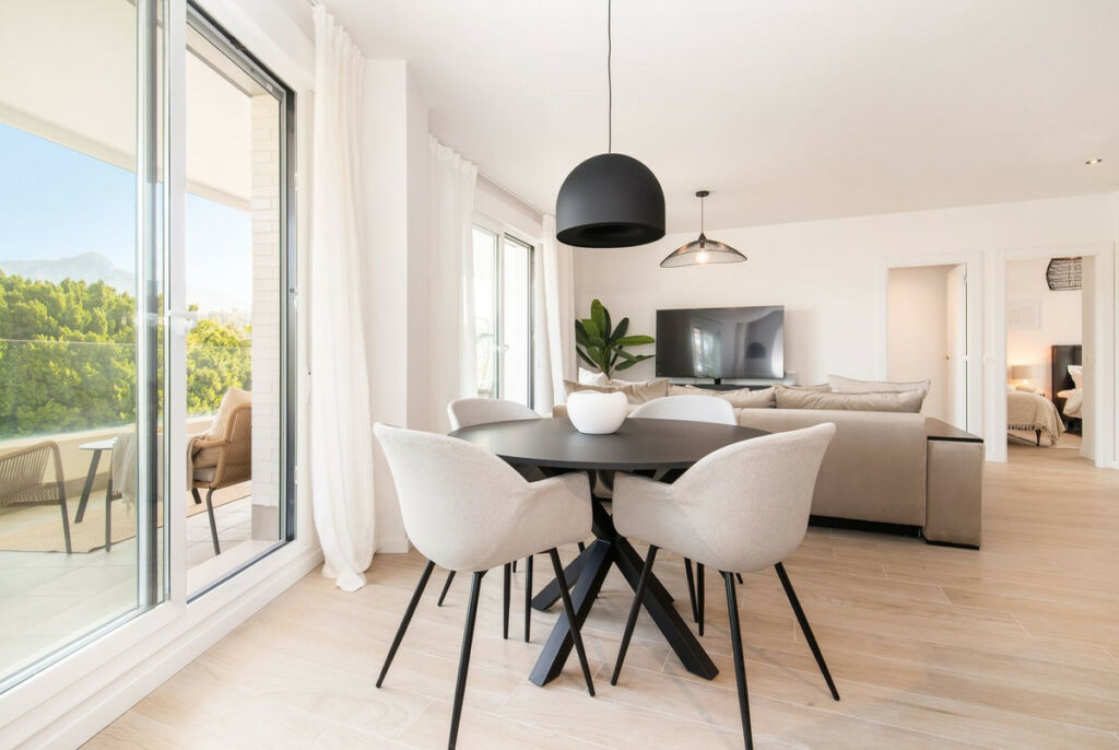 Middle Floor Apartment La Campana Málaga - image 32