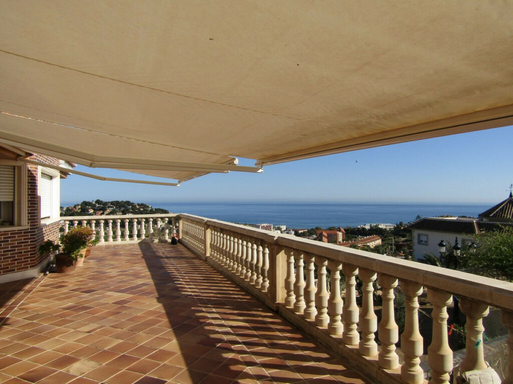 Detached Villa Málaga Este Málaga - image 31