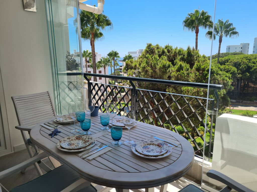 Middle Floor Apartment Calahonda Málaga - image 33