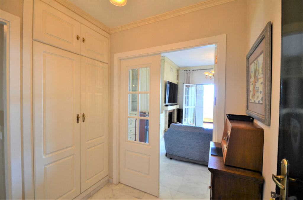 Middle Floor Apartment La Duquesa Málaga - image 33