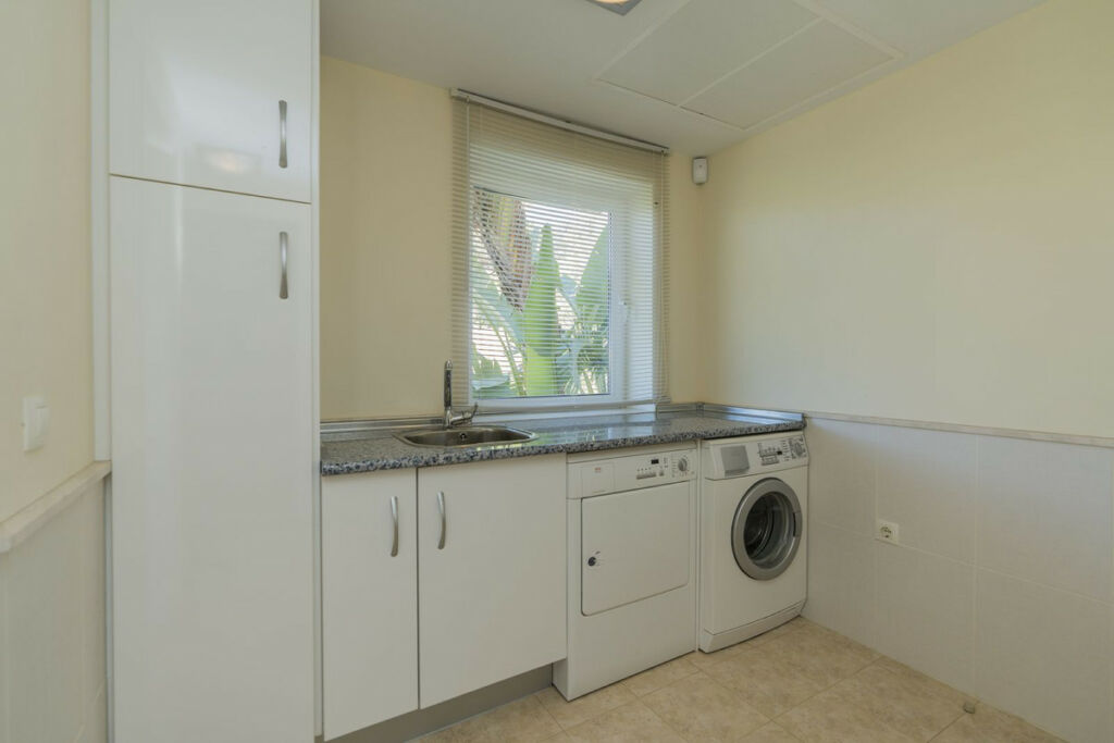 Detached Villa Valtocado Málaga - image 35