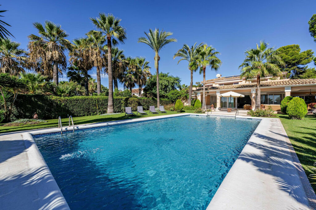 Detached Villa Benamara Málaga - image 35