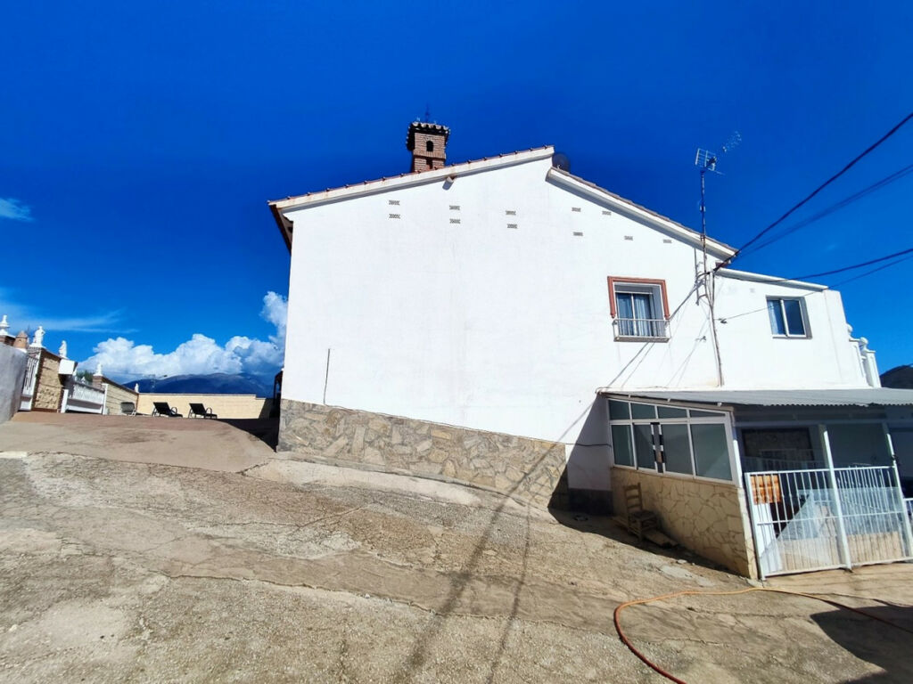 Detached Villa La Viñuela Málaga - image 35