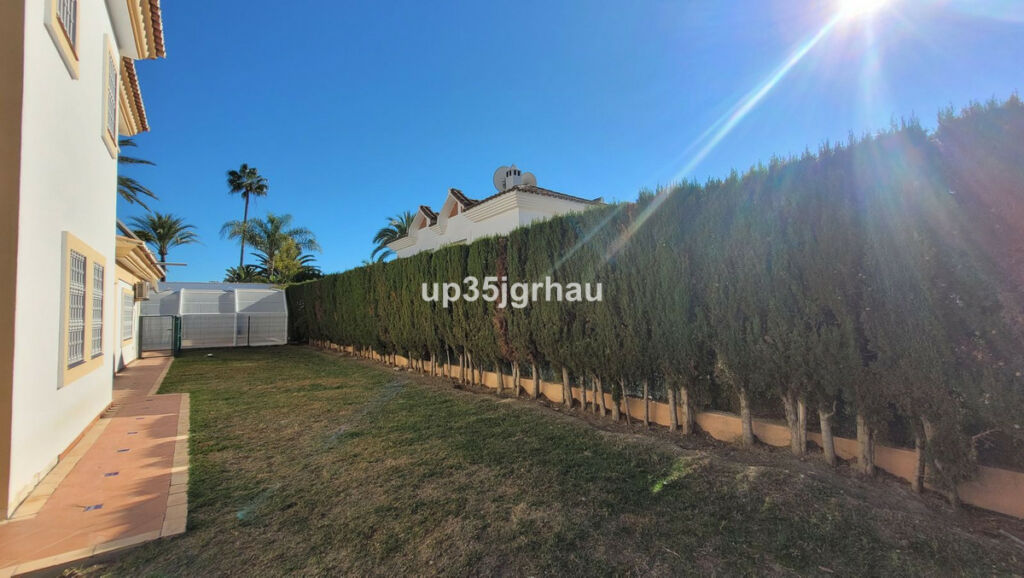 Detached Villa Bel Air Málaga - image 36