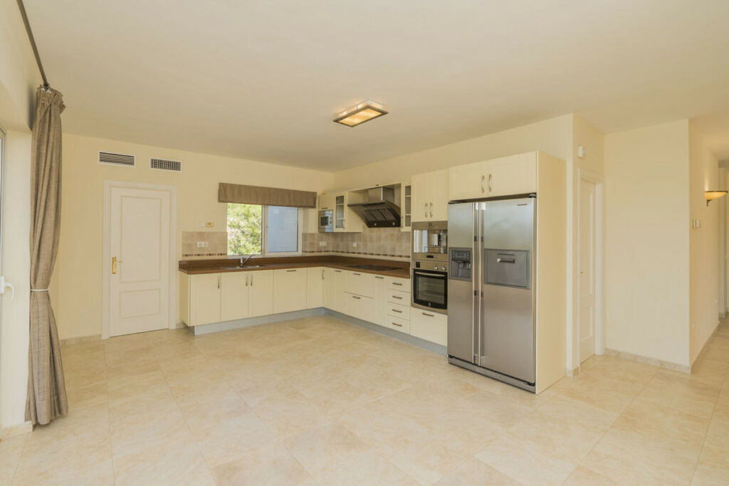 Detached Villa Valtocado Málaga - image 37