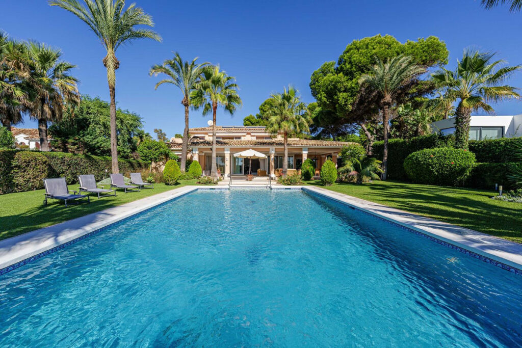 Detached Villa Benamara Málaga - image 36