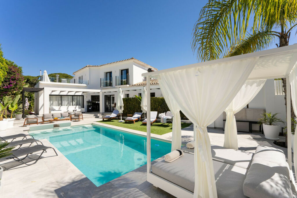 Detached Villa Puerto Banús Málaga - image 36