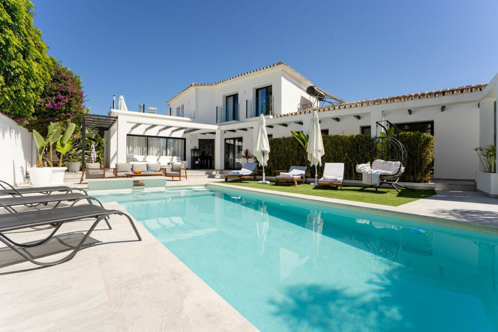 Detached Villa Puerto Banús Málaga - image 37