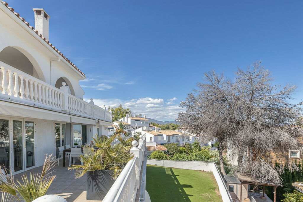 Detached Villa Torrenueva Málaga - image 37