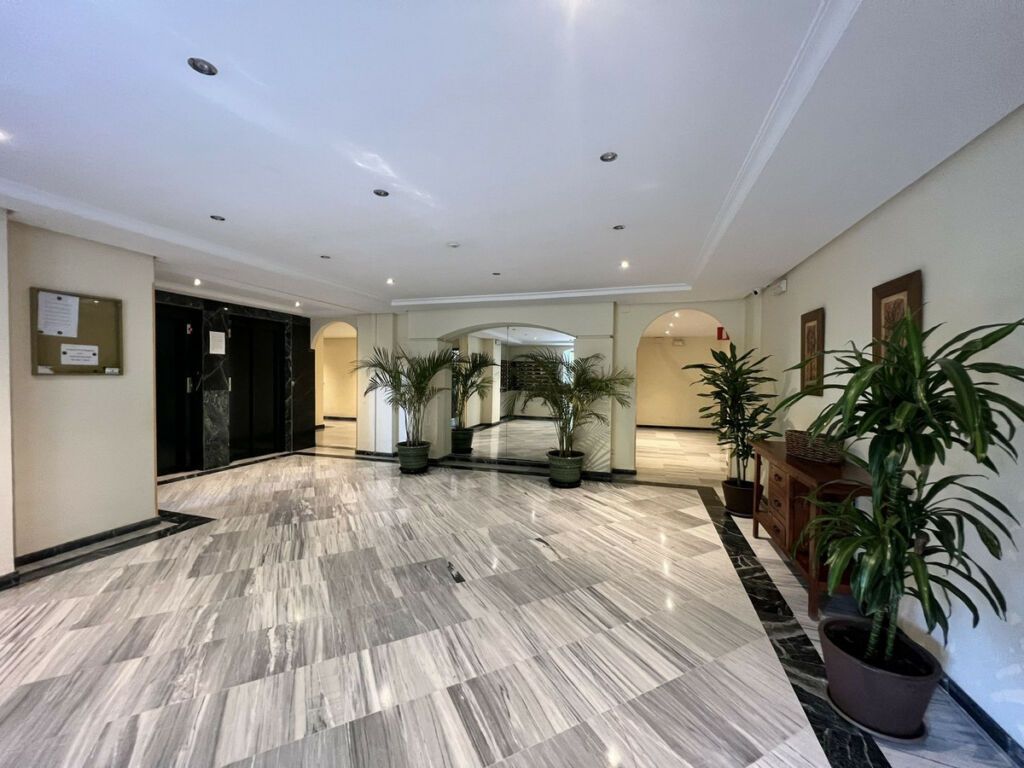 Penthouse The Golden Mile Málaga - image 38
