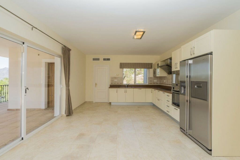 Detached Villa Valtocado Málaga - image 38