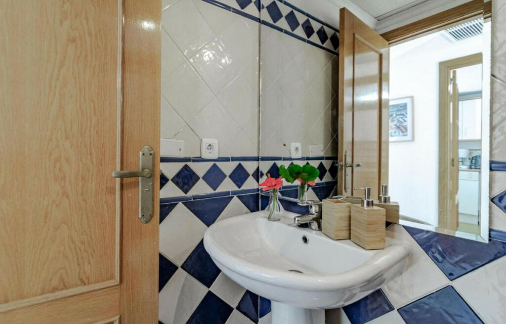 Townhouse El Rosario Málaga - image 37