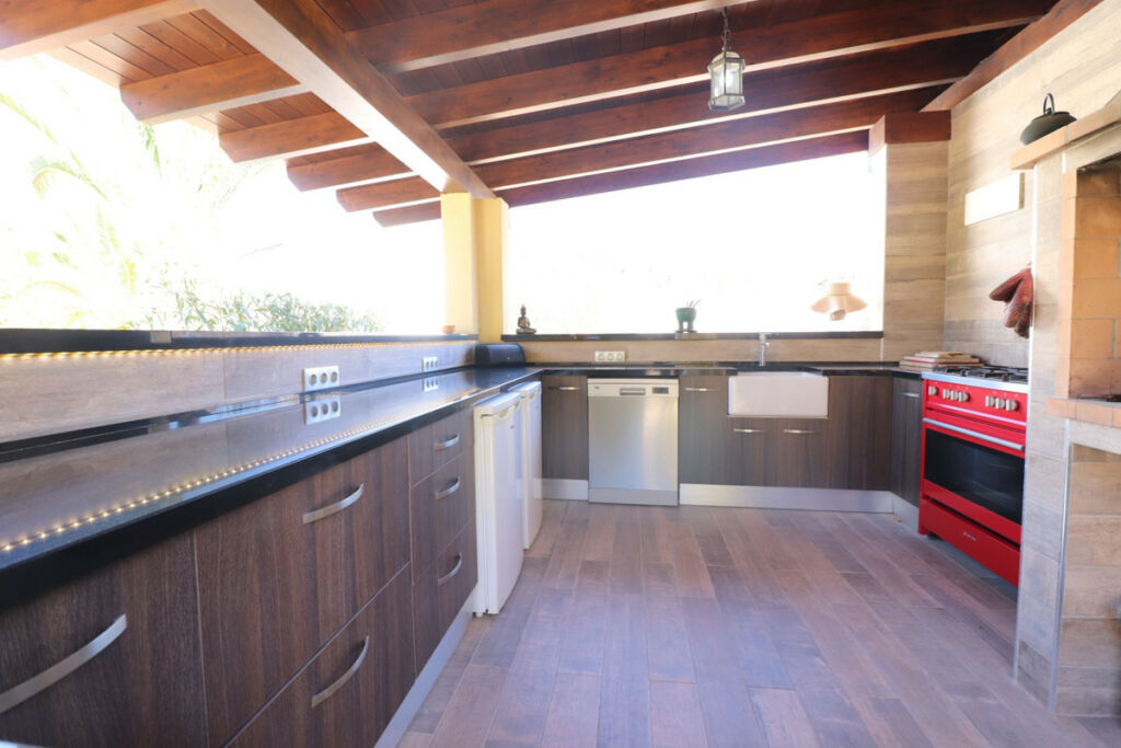 Detached Villa Aspe Alicante - image 37