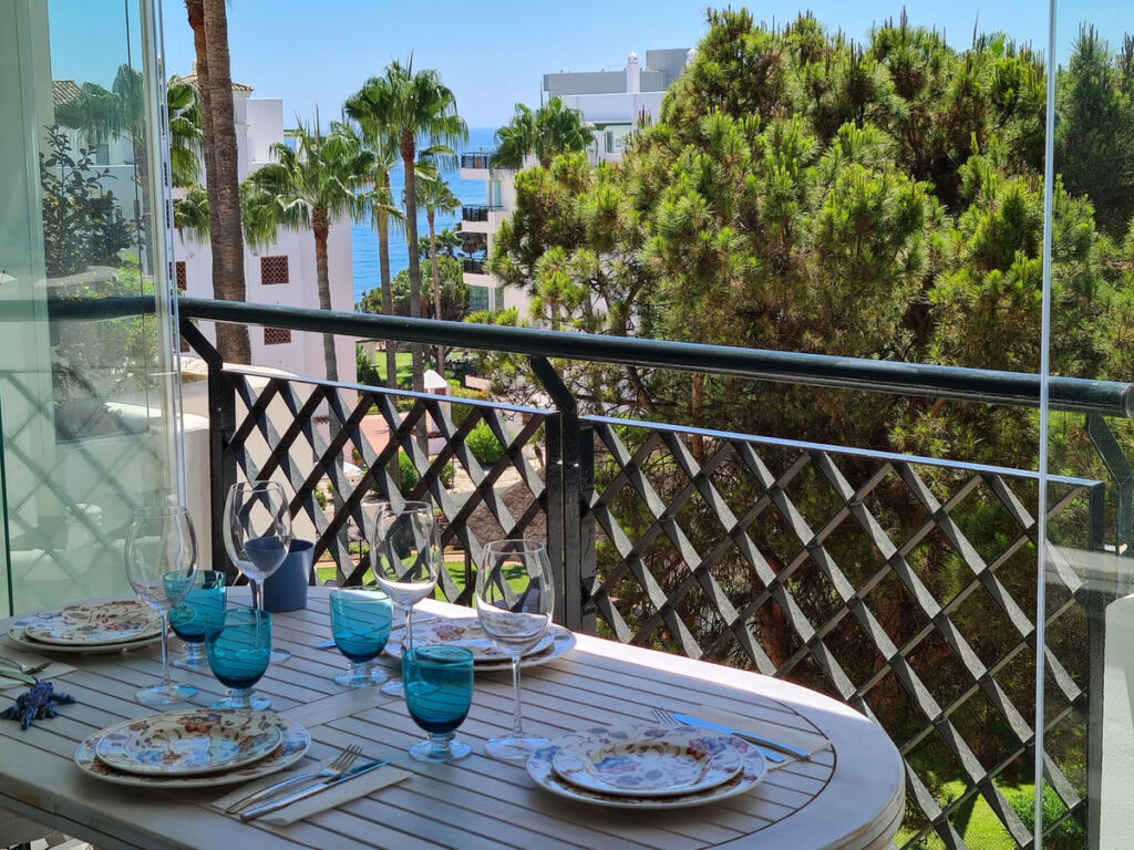 Middle Floor Apartment Calahonda Málaga - image 38