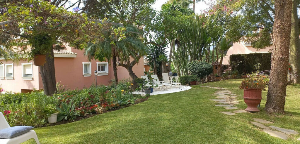 Ground Floor Apartment Estepona Málaga - image 4