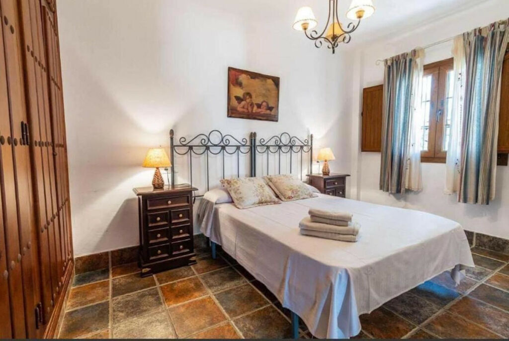 Detached Villa Frigiliana Málaga - image 4