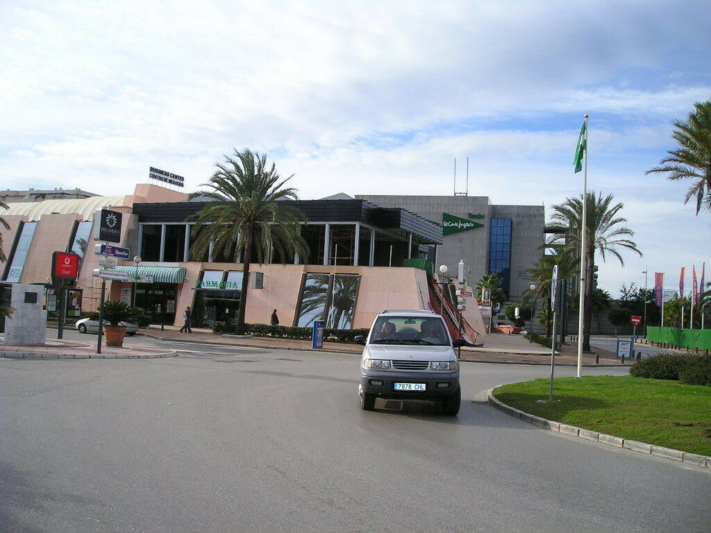 Office Puerto Banús Málaga - image 4