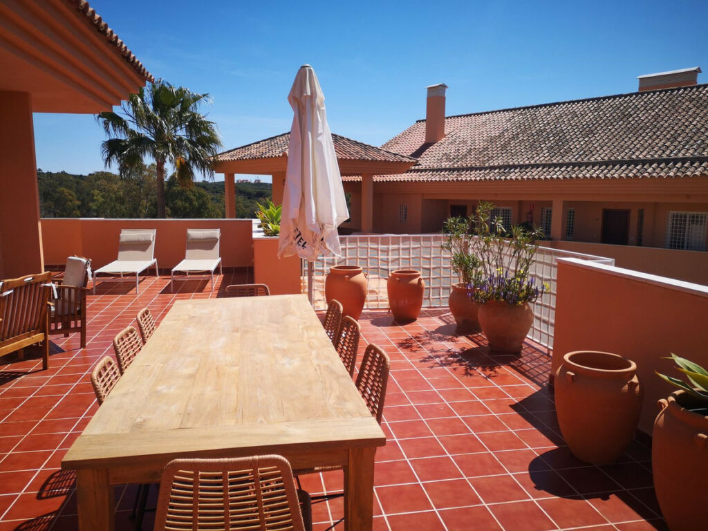 Penthouse Duplex Elviria Málaga - image 4