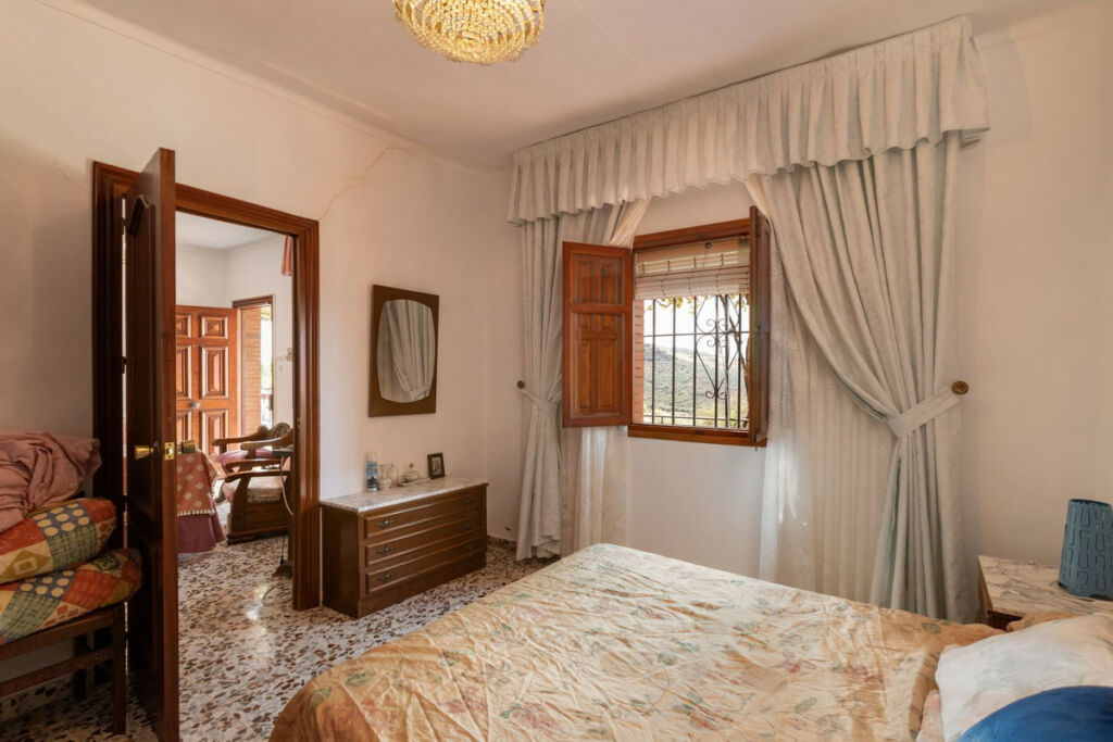 Detached Villa Periana Málaga - image 4
