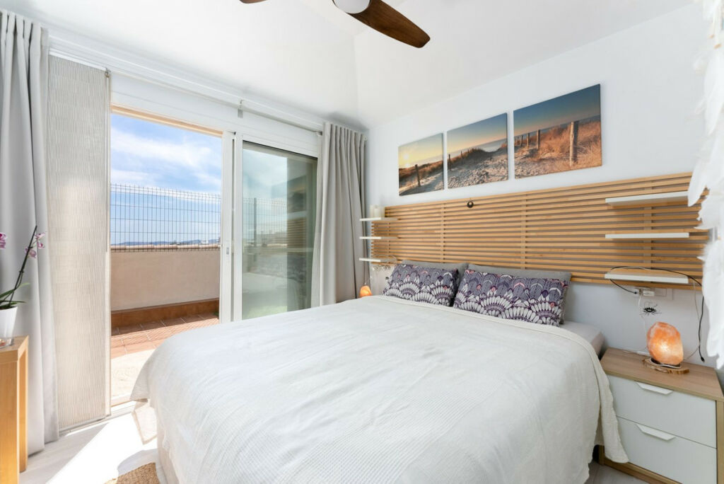 Penthouse Fuengirola Málaga - image 4