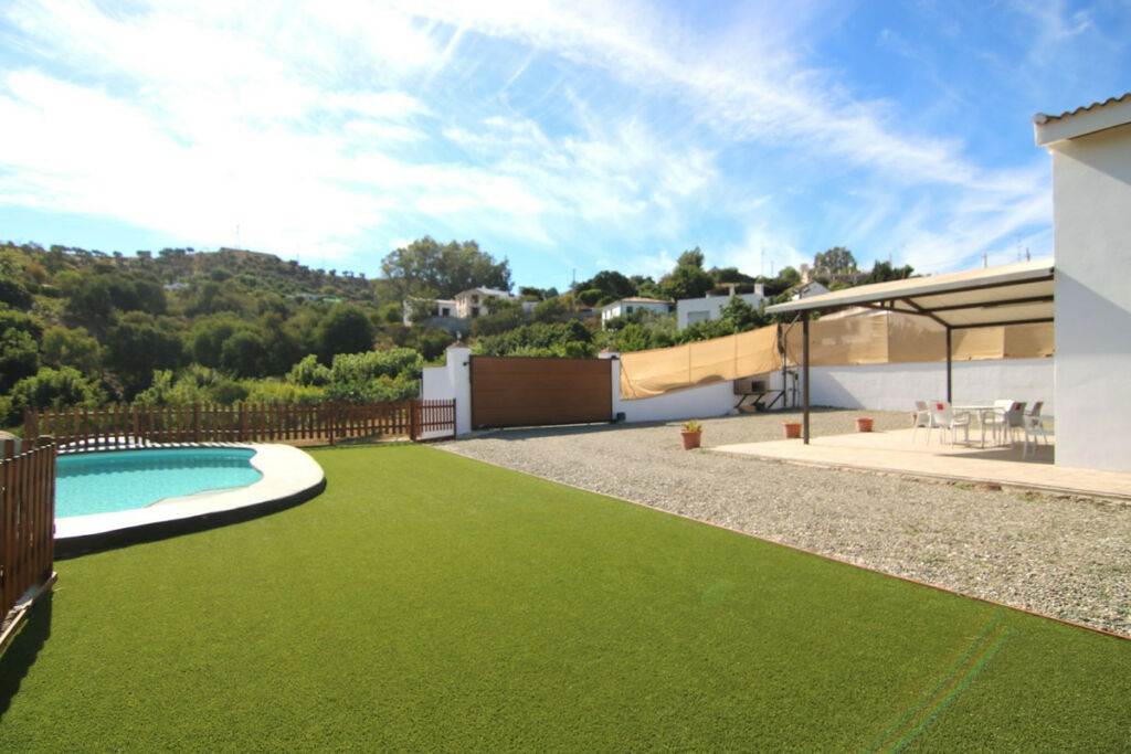 Detached Villa Coín Málaga - image 4