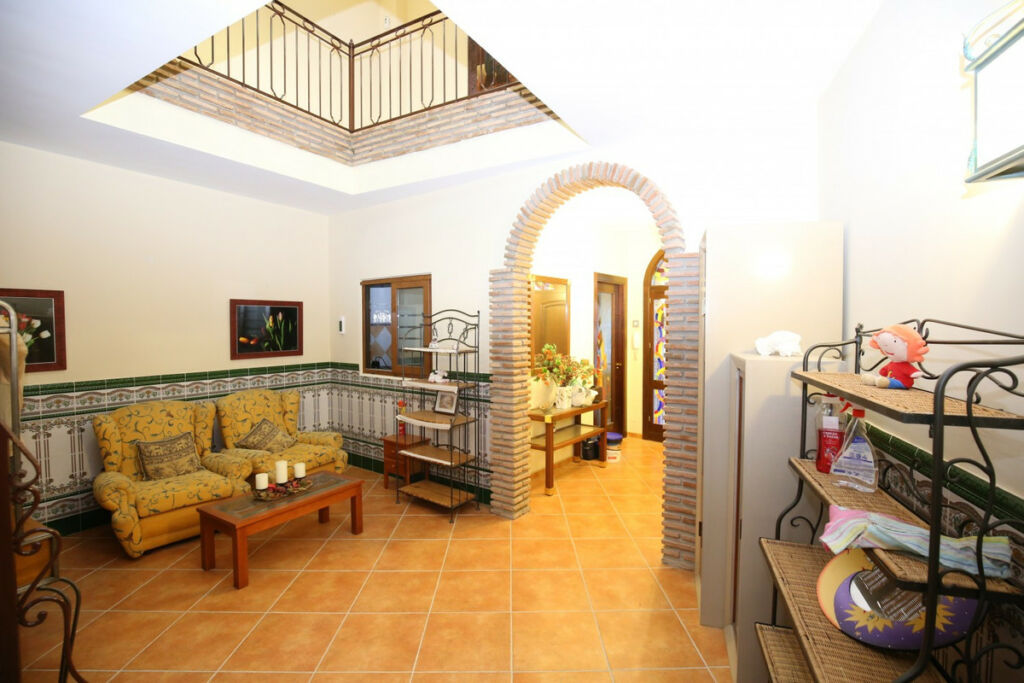 Detached Villa Benamargosa Málaga - image 4