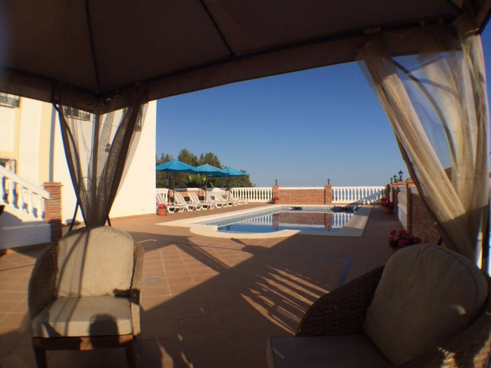 Detached Villa Frigiliana Málaga - image 4