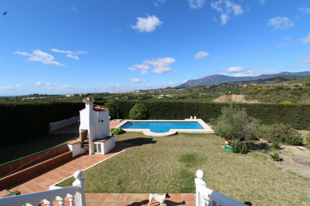 Residential Plot Benahavís Málaga - image 4