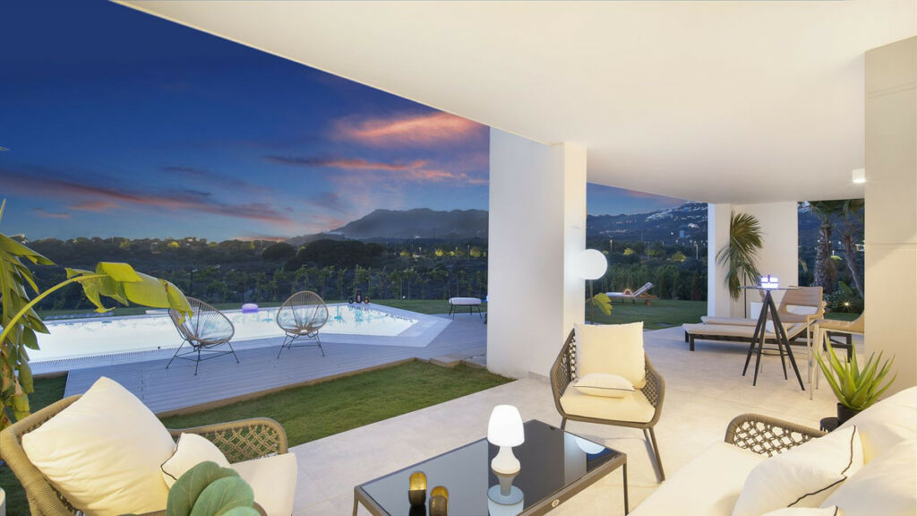 Detached Villa Marbella Málaga - image 4