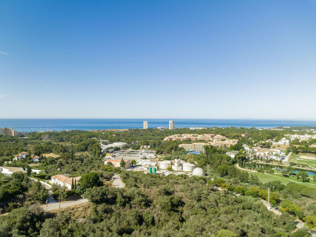 Residential Plot Elviria Málaga - image 4
