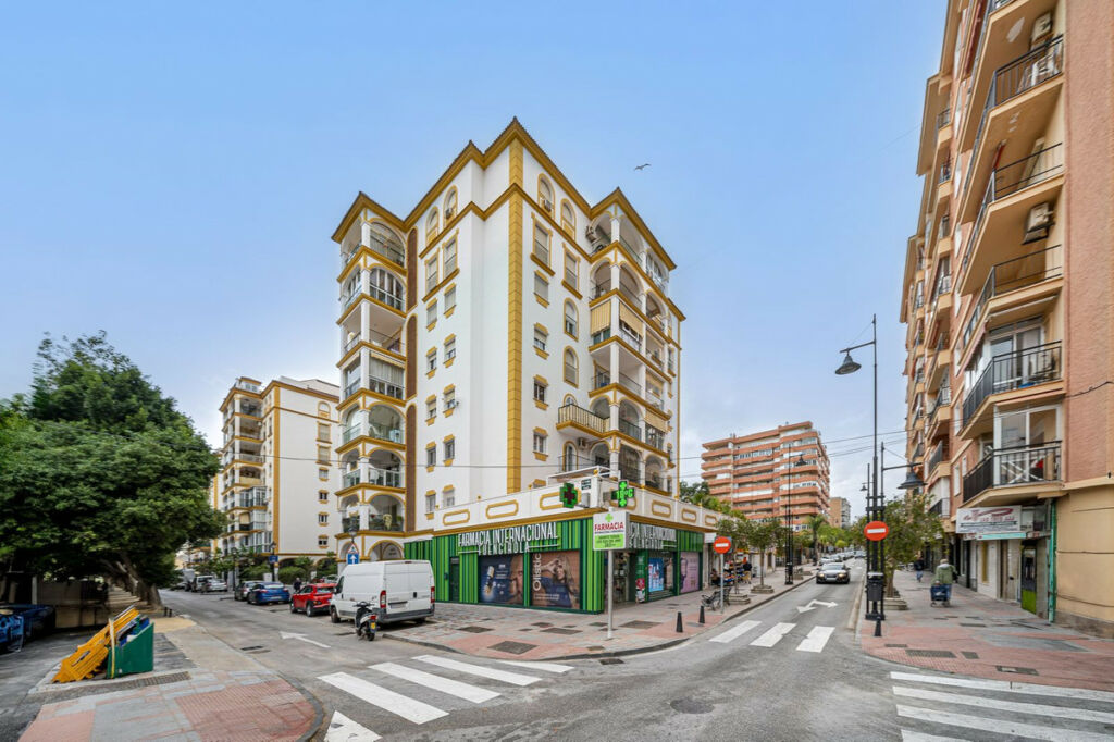 Shop Fuengirola Málaga - image 41