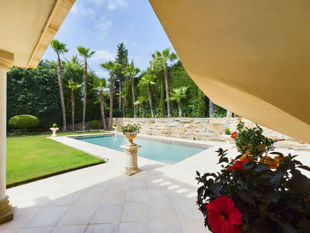 Detached Villa Nueva Andalucía Málaga - image 44