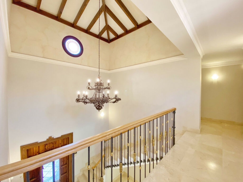 Detached Villa Sierra Blanca Málaga - image 50