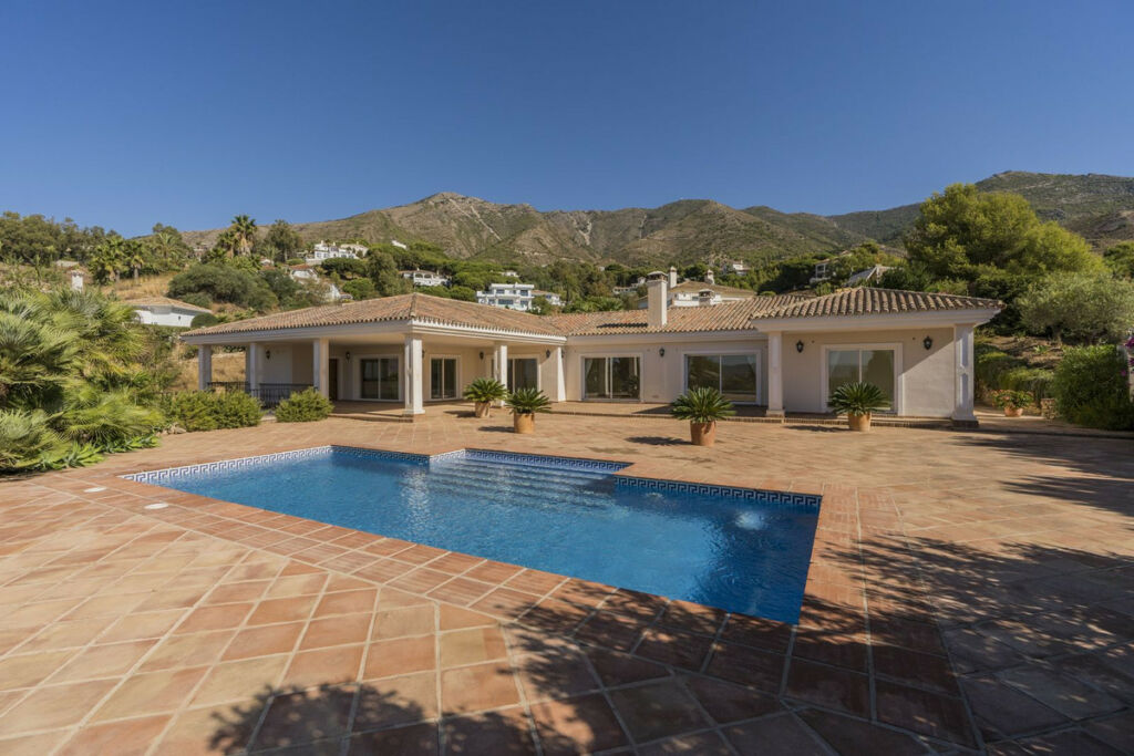 Detached Villa Valtocado Málaga - image 45