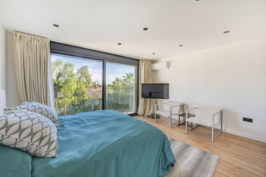 Detached Villa El Rosario Málaga - image 22