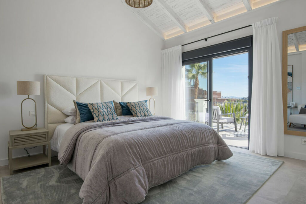 Detached Villa Los Flamingos Málaga - image 46