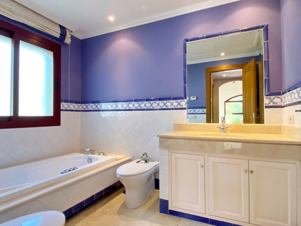 Detached Villa Sierra Blanca Málaga - image 53