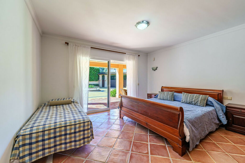 Detached Villa Benamara Málaga - image 47