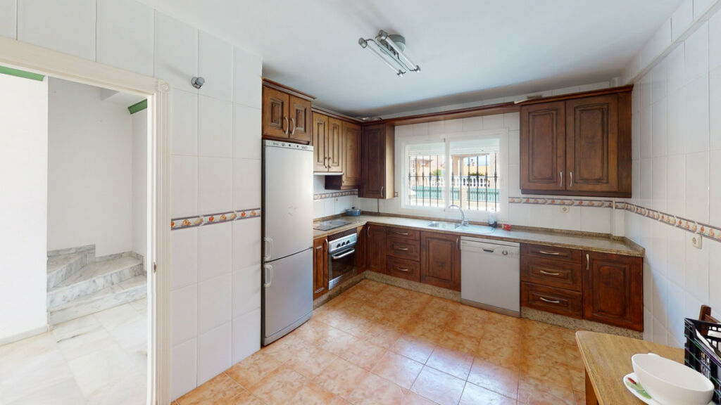 Semi-Detached House Torre del Mar Málaga - image 5