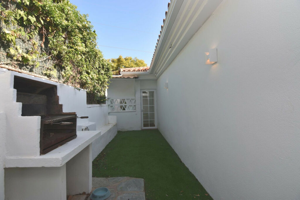 Semi-Detached House Fuengirola Málaga - image 5