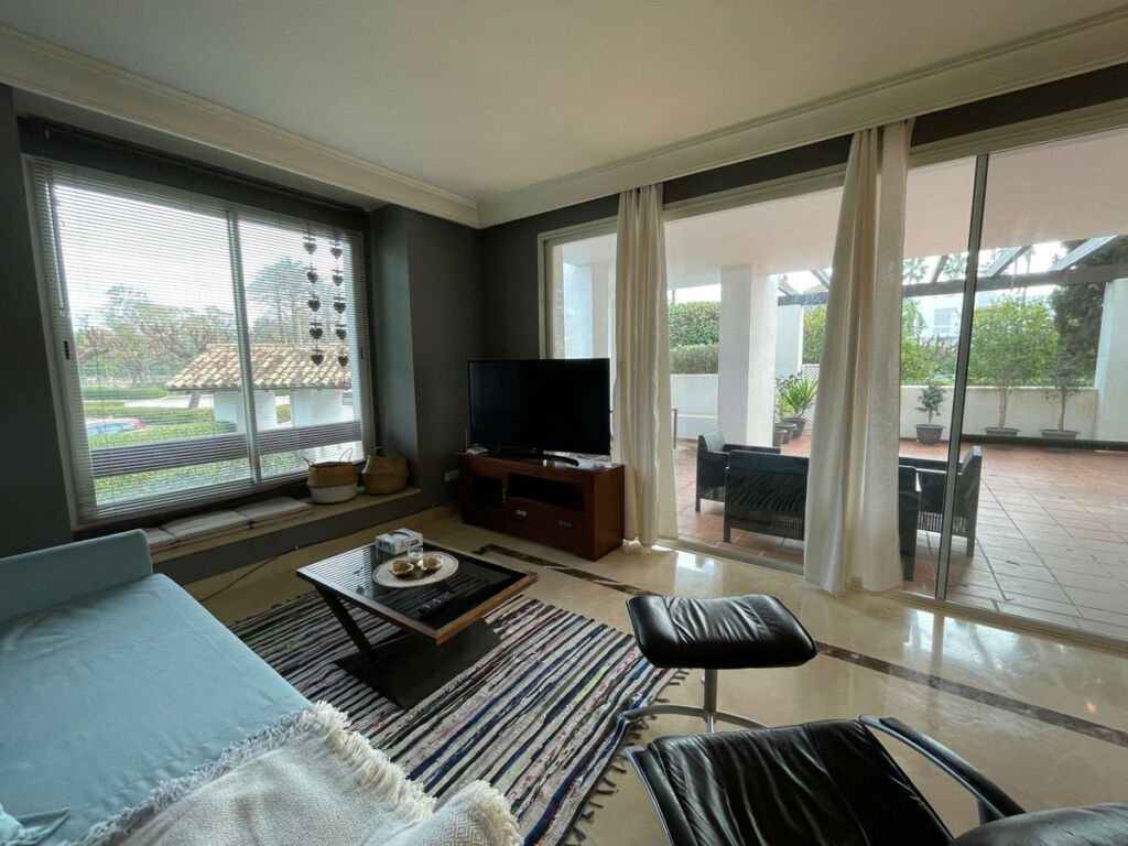 Ground Floor Apartment Estepona Málaga - image 5