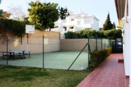 Detached Villa Calahonda Málaga - image 5
