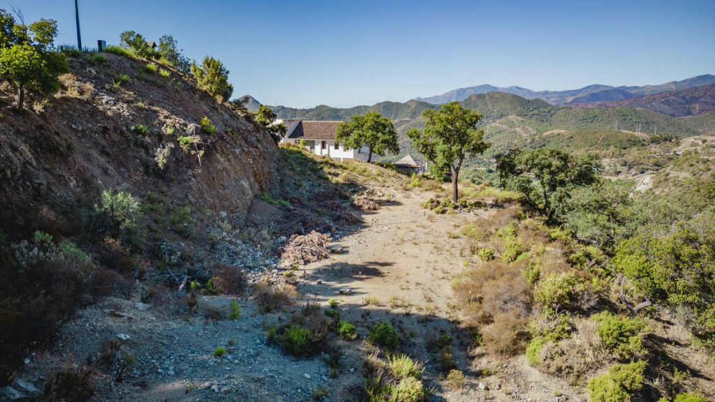 Residential Plot La Zagaleta Málaga - image 5