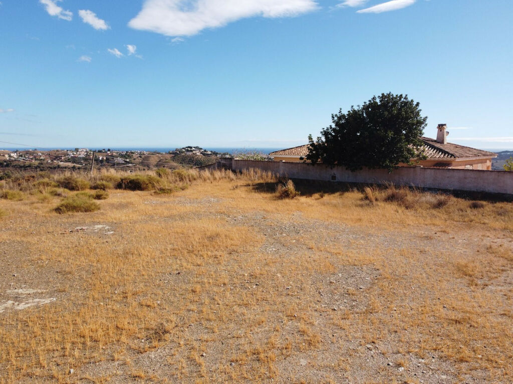 Residential Plot Mijas Golf Málaga - image 5