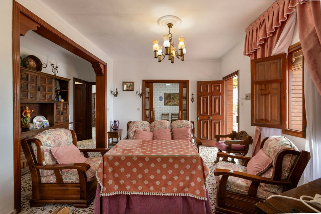 Detached Villa Periana Málaga - image 5