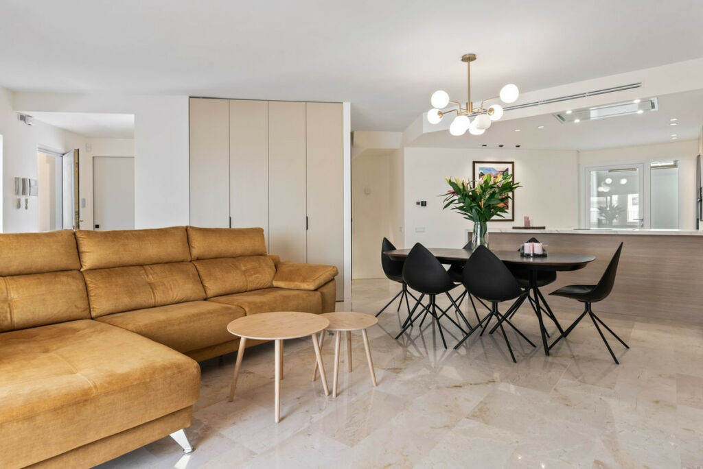 Townhouse Costabella Málaga - image 5